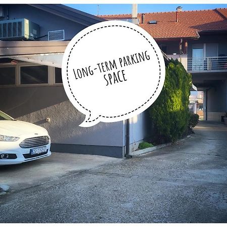 Apartment Anna - Free Pickup From Or Dropoff To Zagreb Airport At Any Time, Please Give Three Days Advance Notice - Long-Term Parking With Airport Transport Possibility Velika Gorica Dış mekan fotoğraf